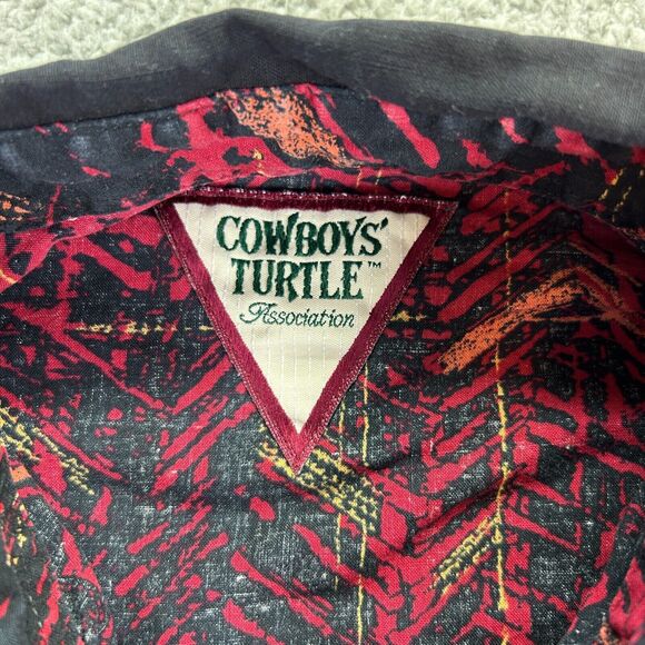 Cowboys Turtle Mens Black Red Long Sleeve Collared Casual Button Down Shirt - Picture 3 of 8